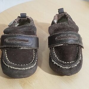 Robeez baby boy crib shoes